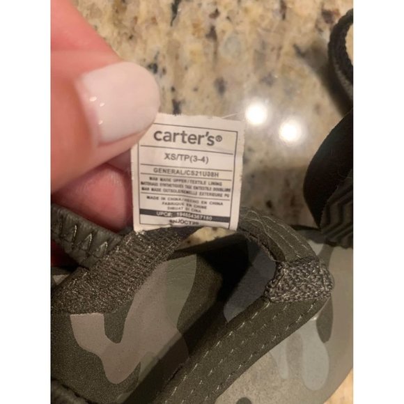 Carter’s infant toddler camo flip flops size XS 3/4 NWOT - Picture 3 of 3